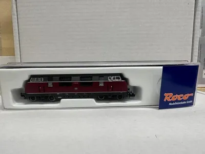 Produktbild von Roco N Diesellok BR V200 026 DB weinrot 23432