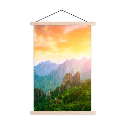 Produktbild von MuchoWow® Textilposter Berge - Bäume - Sonnenuntergang - Natur 120x180 cm mit holzfarbenen Rahmen - Textil-Plakat