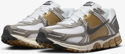 Produktbild von Nike Zoom Vomero 5 "Metallic Pewter" Weiß, Größe: 42.5