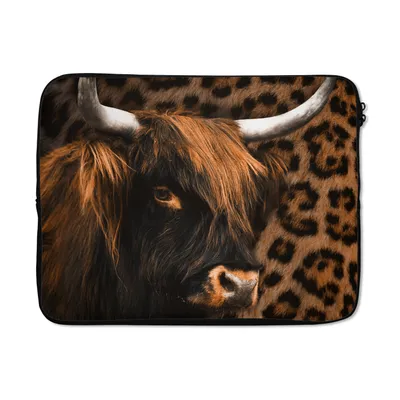 Produktbild von MuchoWow® Laptop Hülle 15 Zoll Schottischer Highlander - Schwarz - Pantherdruck Laptoptasche - Laptoptasche - Sleeve - Rundum-Schutz