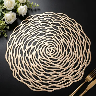 Productafbeelding van Ronde placemats - Antislip en afwasbaar - Tafeldecoratie voor keuken en eetkamer - Goud - 6 stuks - Diameter 38 cm
