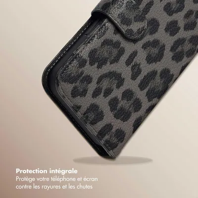 Image de Bibliothèque Selencia Sabi avec impression de panthère pour l'Apple iPhone 15 - Noir minuit
