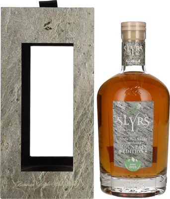 Produktbild von Slyrs Single Malt Whisky MOUNTAIN EDITION Jägerkamp 2023 50,4% Vol. 0,7l in Geschenkbox