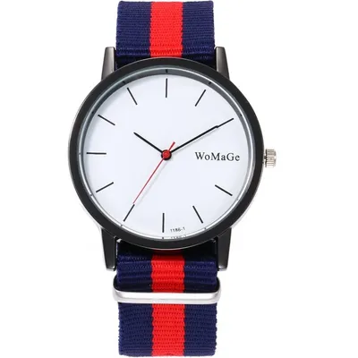 Produktbild von Sportliche Lines Uhr in Rot - Eleganz für jeden Anlass KP11650