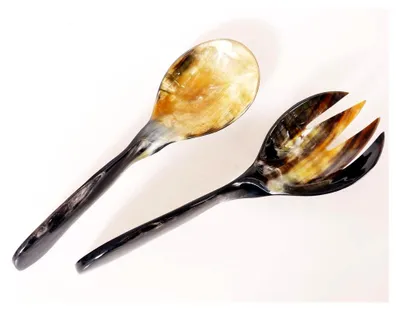 Produktbild von Salatbesteck aus Horn Afrika 26 cm