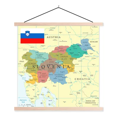 Produktbild von MuchoWow® Textilposter Bunte Landkarte von Slowenien und seine Flagge 40x40 cm mit holzfarbenen Rahmen - Posterleiste