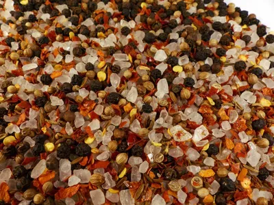 Produktbild von Mexikanisches Pfeffer-Chili-Gewürzsalz grob für die Mühle Naturideen® 100g