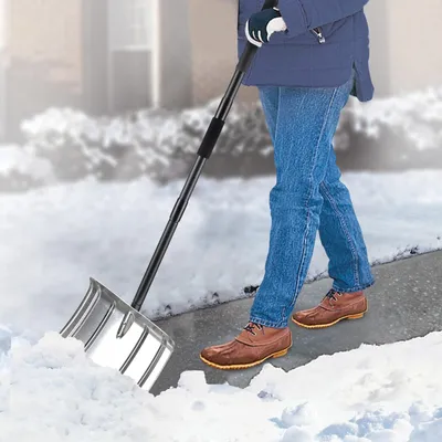 Image de Pelle à neige en aluminium - Pliable et ergonomique