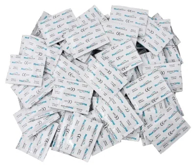 Produktbild von MedDevice Kondome - 100er Packung  - Q1 - feucht und glatt - aus Naturkautschuklatex - Breite 52mm