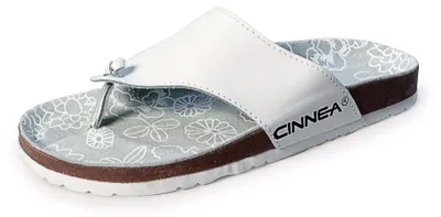Produktbild von CINNEA® »SUMMER« Zehentrenner, Echtleder Sandalette, Dianette, für Damen, weißer Lederriemen Farbe weiß