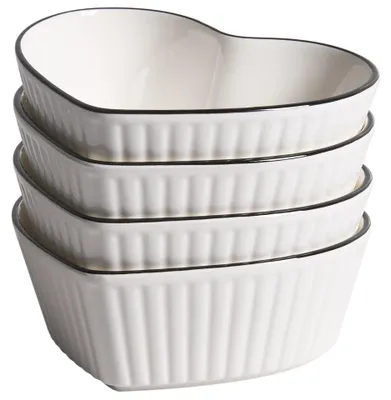 Obrázek produktu pro BELIANI Sada 4 zapékacích misek bílý porcelán průhledná glazura ve tvaru srdce do kuchyně a jídelny