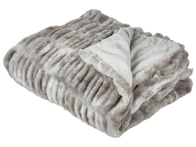 Produktbild von BELIANI Kuscheldecke Hellgrau aus Kunstfell 150 x 200 cm Flauschige Tagesdecke für Bett Sofa Wohnzimmer Schlafzimmer Überwurf Wohnaccessoires
