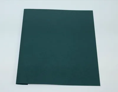 Produktbild von Ösenmappe, Lederstruktur, 6 mm, Farbe dunkelgrün, glasklare Folie, VPE= 100 St.