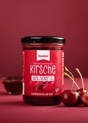 Produktbild von Xucker Fruchtaufstrich Kirsche (mit 74 % Frucht), Fruchtaufstrich mit Xylit, 220 g