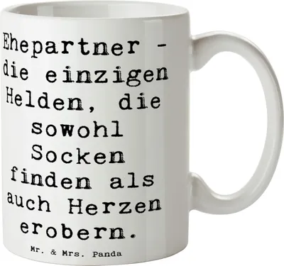 Produktbild von Mr. & Mrs. Panda Tasse Spruch Ehepartner Helden - Weiß - Geschenk, Romantik, Trinkbecher, Verwandte, persönliche Erinnerungen, Kaffeebecher, Familienleben, Bedruckte