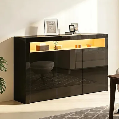 Productafbeelding van Zijkast met hoogglansafwerking, 3 deuren. Opbergkast met LED-verlichting. Modern meubelstuk voor woonkamer en slaapkamer (zwart - 1)