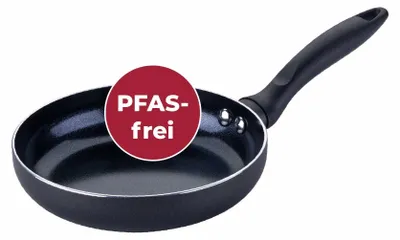 A black frying pan with a red circular overlay indicating it is PFAS-free.
