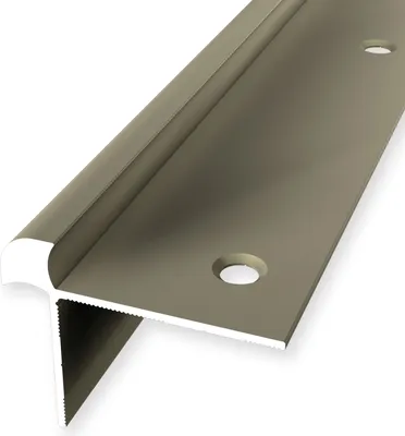 Produktbild von Treppenkantenprofil 33 x 43 x 2500 mm Winkelprofil Einfasshöhe 8 mm Aluminium Glatt Doppelt Versetzt Versenkt Gebohrt Sand Küberit