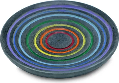 Produktbild von Räucherstäbchenhalter Regenbogen aus Speckstein mit Regenbogenfarben