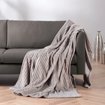 Produktbild von Gözze Feine Corddecke taupe 150 x 200 cm