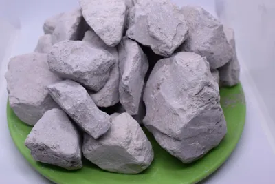 Dunkler Diamant-Ton, 200 g, mittelhart, porös, natürlicher Ton