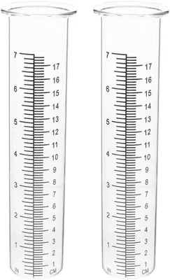 Produktbild von Frostsicheres Regenmesserrohr aus Kunststoff mit klarer Skala für die Niederschlagsmessung