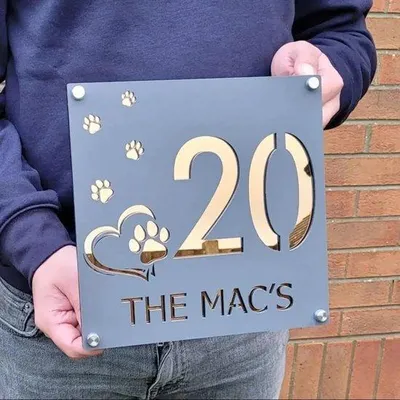Produktbild von Hausnummernschild - Personalisierbares Design - 25x25cm - Grau Schwarz