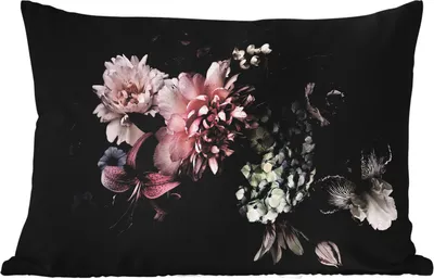Produktbild von MuchoWow® Outdoor Kissen - Blumen - Vintage - Pastell - Rosa - Weiß - 50x30 cm - Wetterfest - Lounge Kissen - Sofa kissen - Wohnzimmer Dekoration