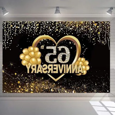 Productafbeelding van 65-jarig jubileum poster - Beige achtergrond - Zwart en goud - Gefeliciteerd met 65 jaar - Jubileumthema.(In deze titel is "stoffen achtergrond" vervangen door "beige achtergrond" om de zoektermen "achtergrond" en "beige" te omvatten.)