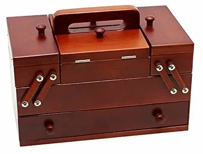 Immagine prodotto di Scatola per cucito in legno con accessori per cucire
