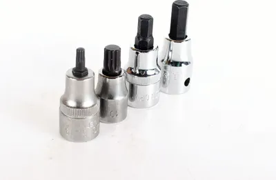 Produktbild von SALTUS 1/2" + 3/8" Innensechskant-Set 4 teilig 5-10 mm Stecknuss Sechskant Bit