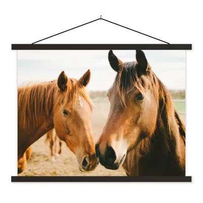 Produktbild von MuchoWow® Textilposter Pferd - Strand - Tiere 120x90 cm mit schwarzem Rahmen - Aufhänger für Poster