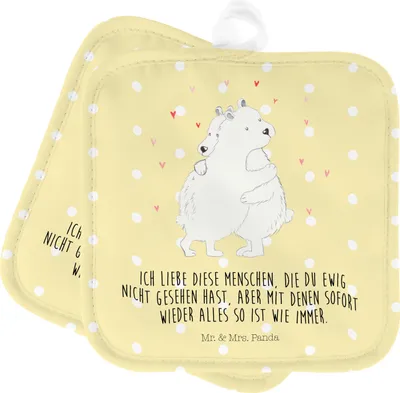 Produktbild von Mr. & Mrs. Panda Topflappen Eisbär Umarmen - Gelb Pastell - Geschenk, Set, Kochlappen, Topflappenset, Lustige Sprüche, Topfuntersetzer, topfhalter