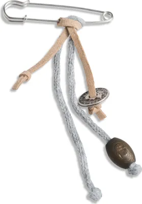 Produktbild von Knit Factory Brosche - Grau