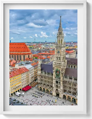 Produktbild von Marienplatz-Rathaus in München– Wandbild mit Rahmen – Gerahmtes Bild  – Wanddekoration – 60x80 cm –  Weiß Rahmen