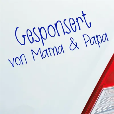 Produktbild von Auto Aufkleber Gesponsort von Mama & Papa Schriftzug KFZ Car 19x8 cm Dunkelblau Sticker Heckscheibenaufkleber