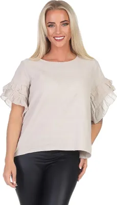Produktbild von 389 Modisches Baumwollshirt mit Volant-Ärmeln – Einheitsgröße passt 36-42 Beige