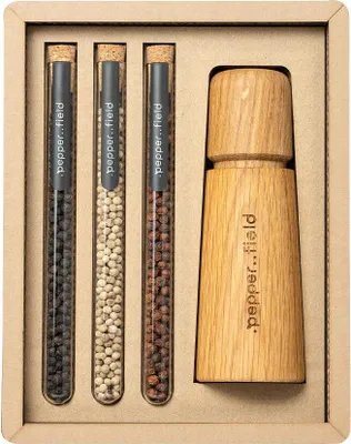Produktbild von .pepper..field Natürliche Holzmühle mit Röhrenset mit Kampot Pfeffer 3 × 10 g
