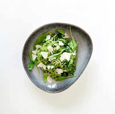 Immagine prodotto di Tagliatelle USUI al cognac con spinaci in salamoia | 270 g (9 kcal, 0 g carboidrati)