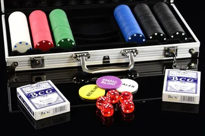 Obrázek produktu pro Poker set 300 ks žetonů s příslušenstvím
