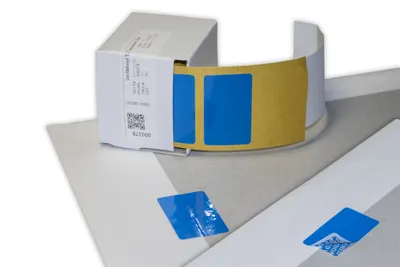 Produktbild von haggiy Siegel-Etiketten - Sicherheitsetikett 40 x 20 mm zum Nachweis von Manipulationsversuchen, 50 Stück in Spendebox (Blau)