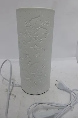 Produktbild von Gilde Tischleuchte, Flower, Porzellan, weiß, VE 1, D. 12 cm Höhe: 28.00 cm Durchmesser: 12.00 cm 32147