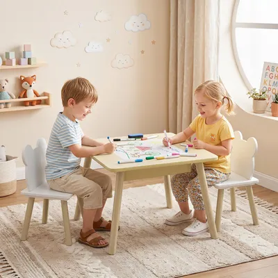 Produktbild von Kindertisch mit 2 Stühlen, Kindersitzgruppe bärförmige Rückenlehne, Stauraum, MDF Kiefernholz, Naturholz | 60 x 60 x 44 cm | 10,7 kg