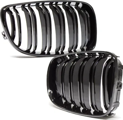 Produktbild von SATZ Kühlergrill Doppelsteg Schwarz Glanz passend für BMW 1er E81 E82 E87 E88