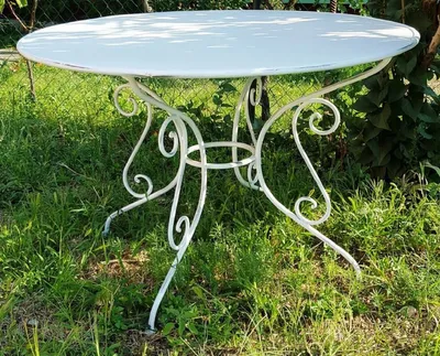 Produktbild von Casa Padrino Jugendstil Gartentisch Antik Weiß Ø 100 x H. 70 cm - Runder Schmiedeeisen Tisch