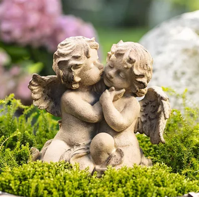 Produktbild von Dekofigur Engel "Küsschen" Engelpaar aus Polyresin, Engelstatue wetterfest, Outdoor Gartendeko, Hochzeitsdeko, Grabdeko