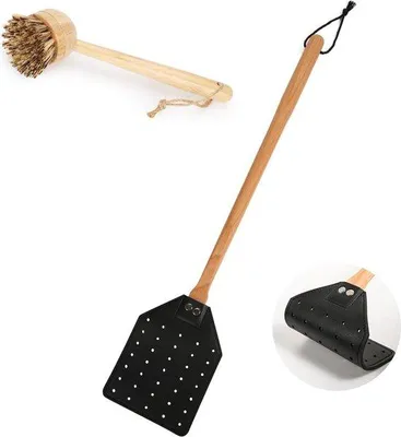 Immagine prodotto di Strumento a percussione in pelle nera con spazzola e lungo manico in legno