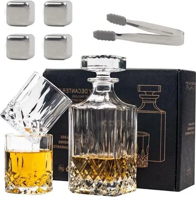 Produktbild von Famanu Whiskey Karaffe mit 4 Steinen, Zange und 2 Gläsern - Kristall