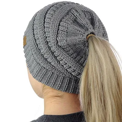 Produktbild von Stylische graue Mütze RO-12337 für Damen KP12337