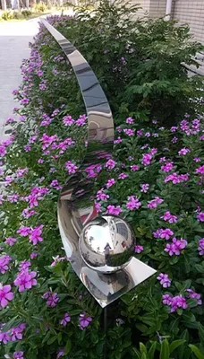 Produktbild von Skulptur Flame Edelstahl poliert 146 cm Gartenstecker Beetstecker Rosenkugel